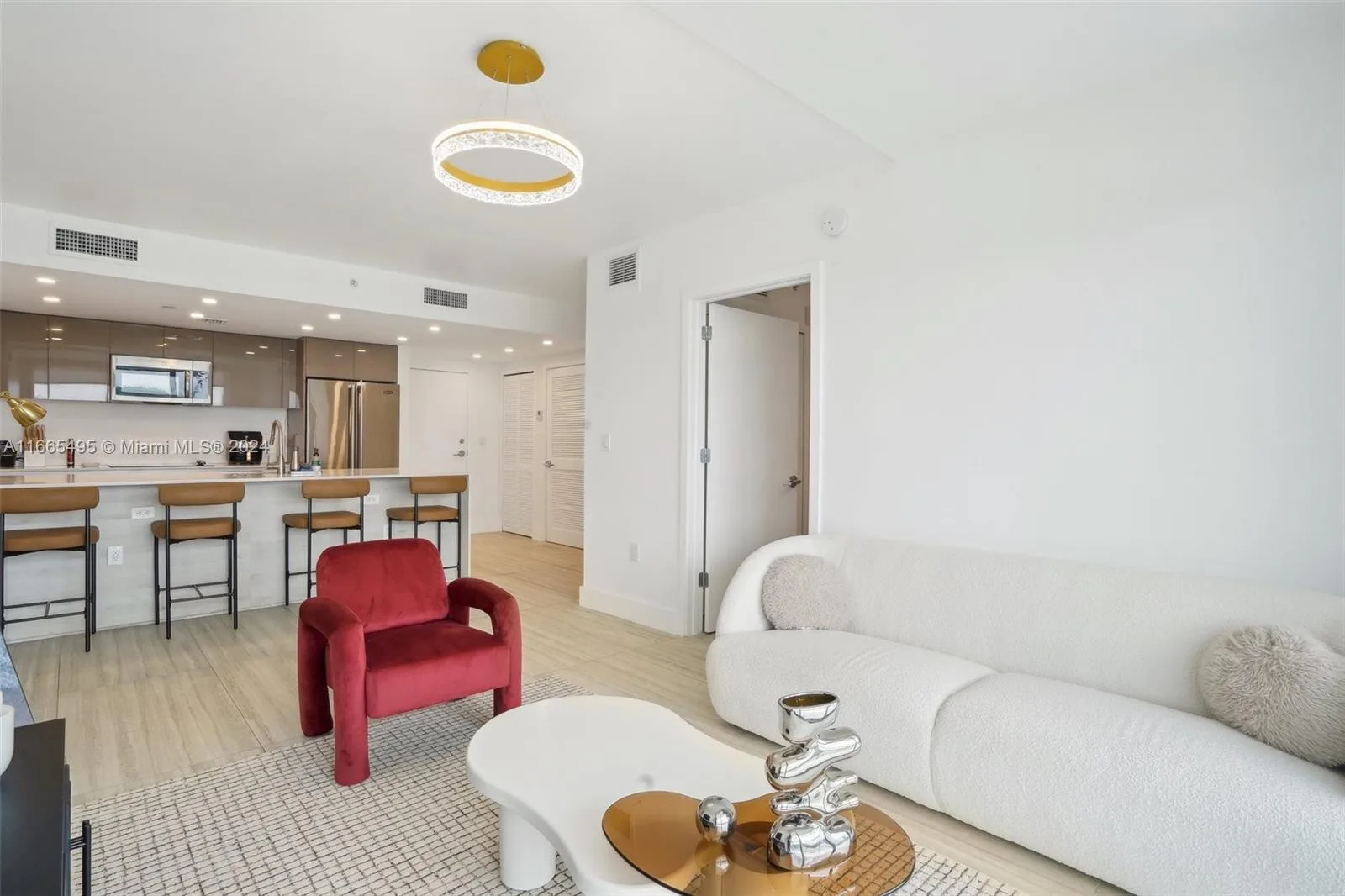 13800 Highland Dr # 503, North Miami Beach, FL 33181