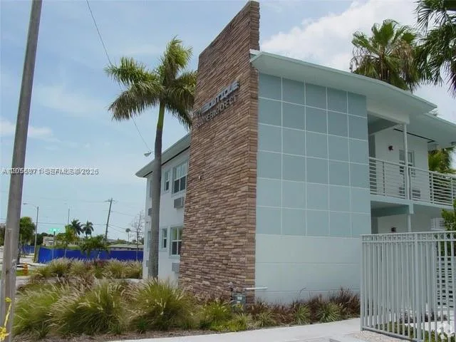 8000 NE Bayshore Ct # 203, Miami, FL 33138 photo 2