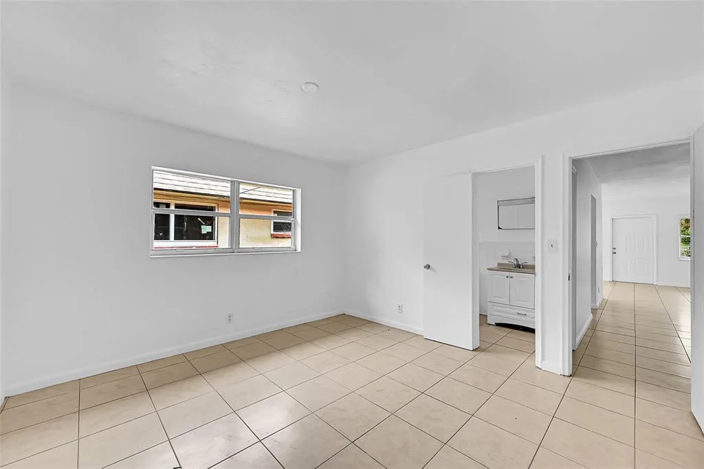 1218 NW 6TH Avenue, Fort Lauderdale, FL 33311 photo 9