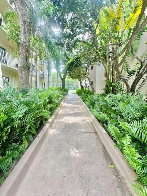 9301 SW 92ND Avenue # 308C, Miami, FL 33176 photo 8