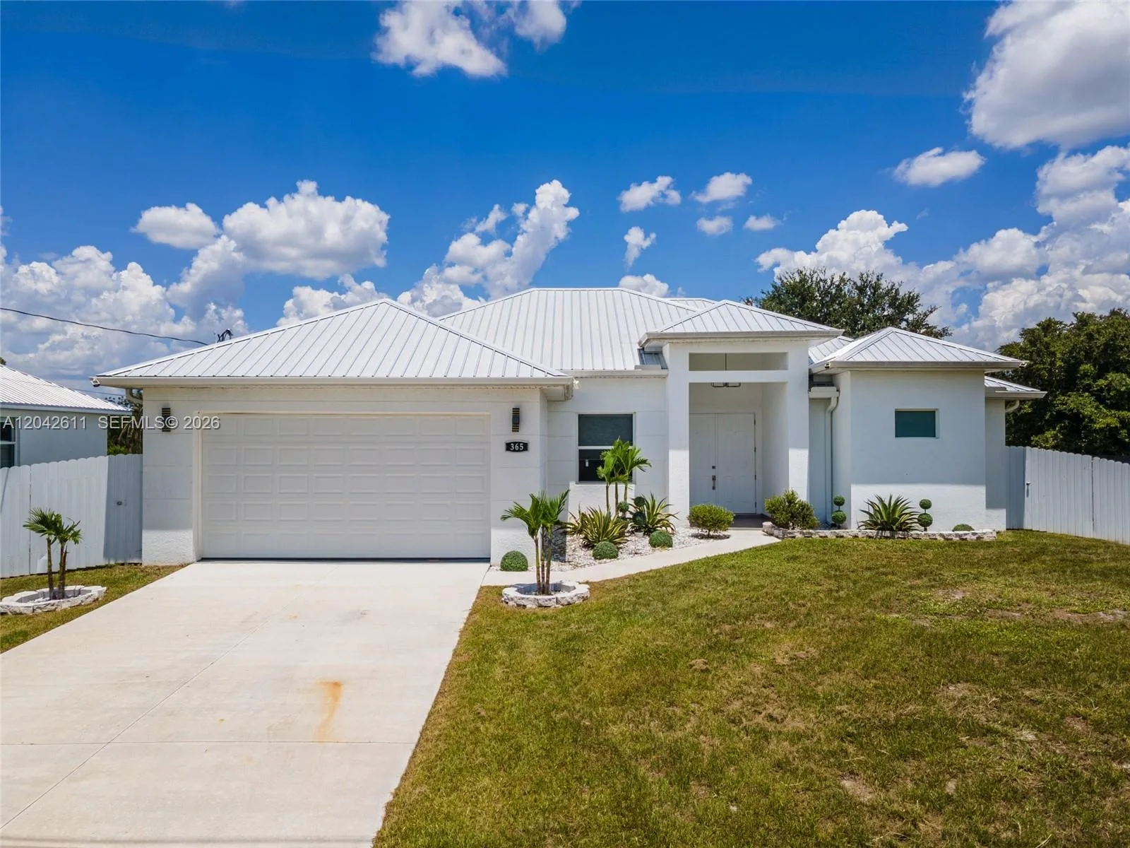 365 Ranier Ave, Lehigh Acres, FL 33974 photo 2