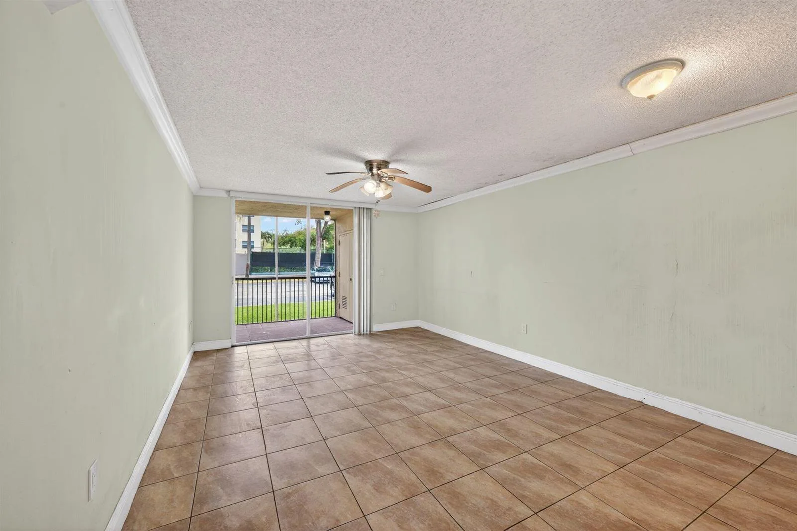 8373 Lake Drive # 101, Doral, FL 33166 photo 3