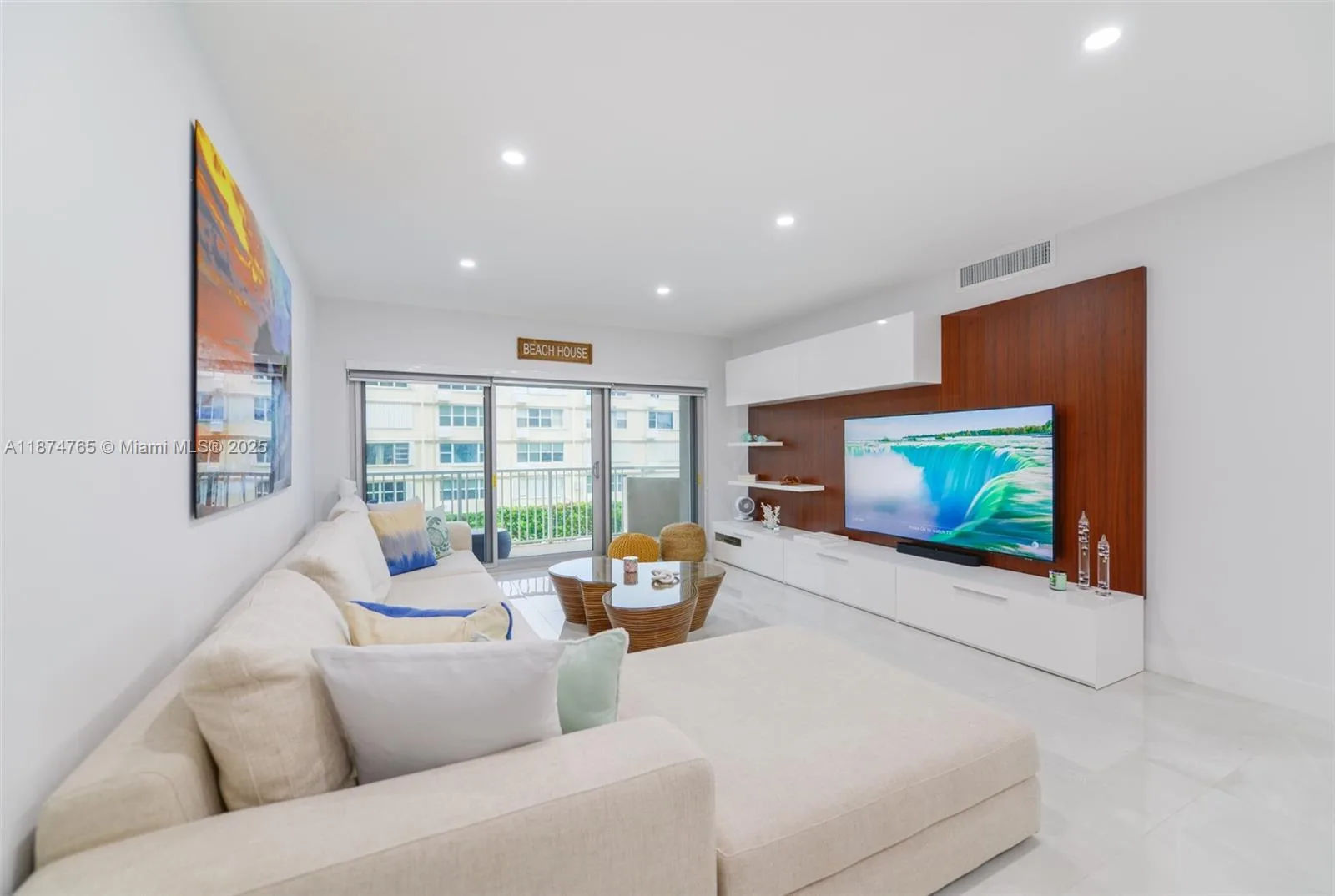 1950 S Ocean Dr # MH, Hallandale Beach, FL 33009