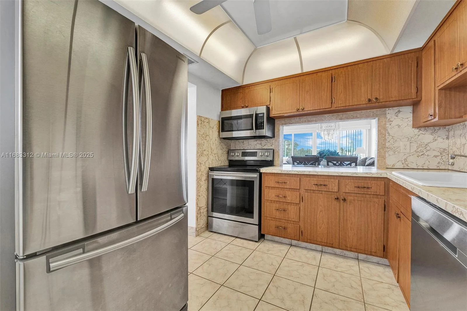330 SE 2nd St # 303F, Hallandale Beach, FL 33009 photo 4