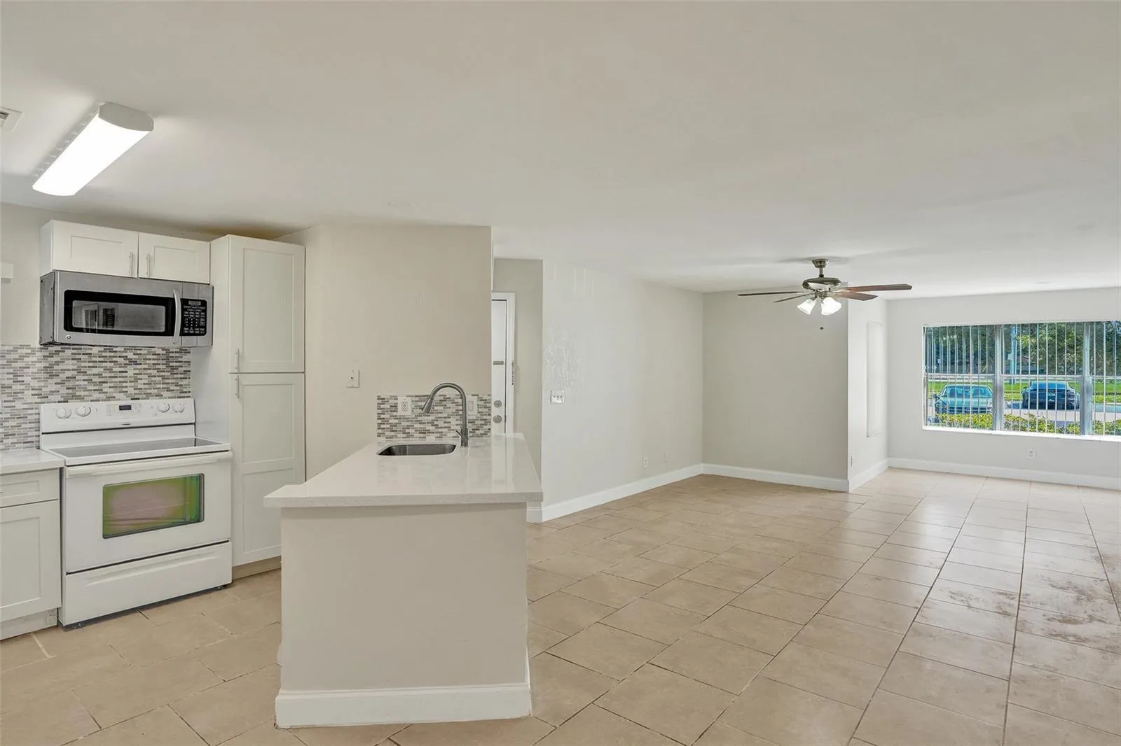 12650 Vista Isles Drive # 918, Sunrise, FL 33325