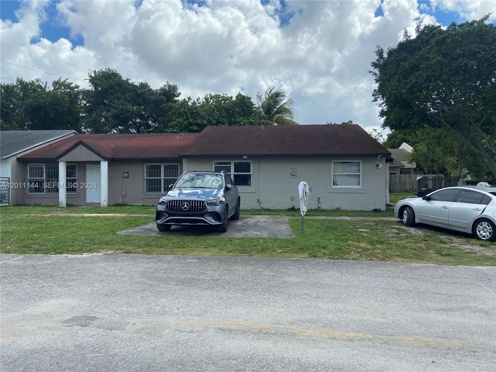 3956 NW 182nd Ln, Miami Gardens, FL 33055 photo 2