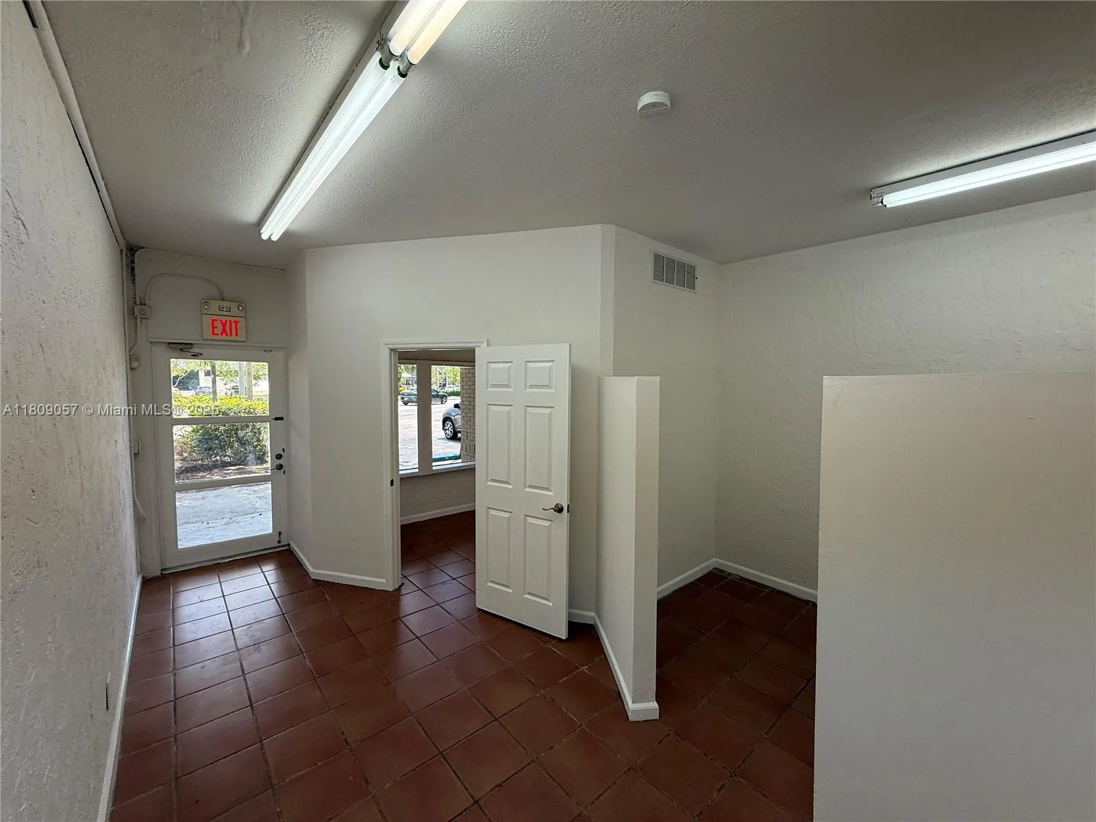 8320 SW 124th St, Pinecrest, FL 33156 photo 4