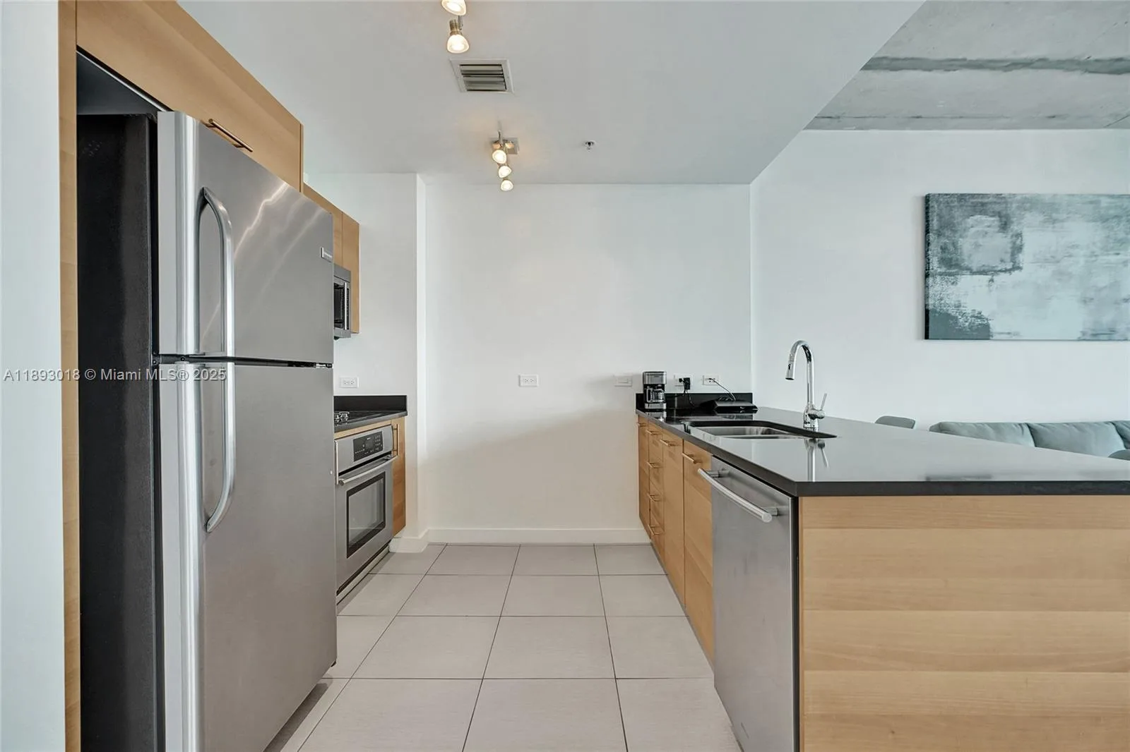 3301 NE 1st Ave # H2205, Miami, FL 33137 photo 4