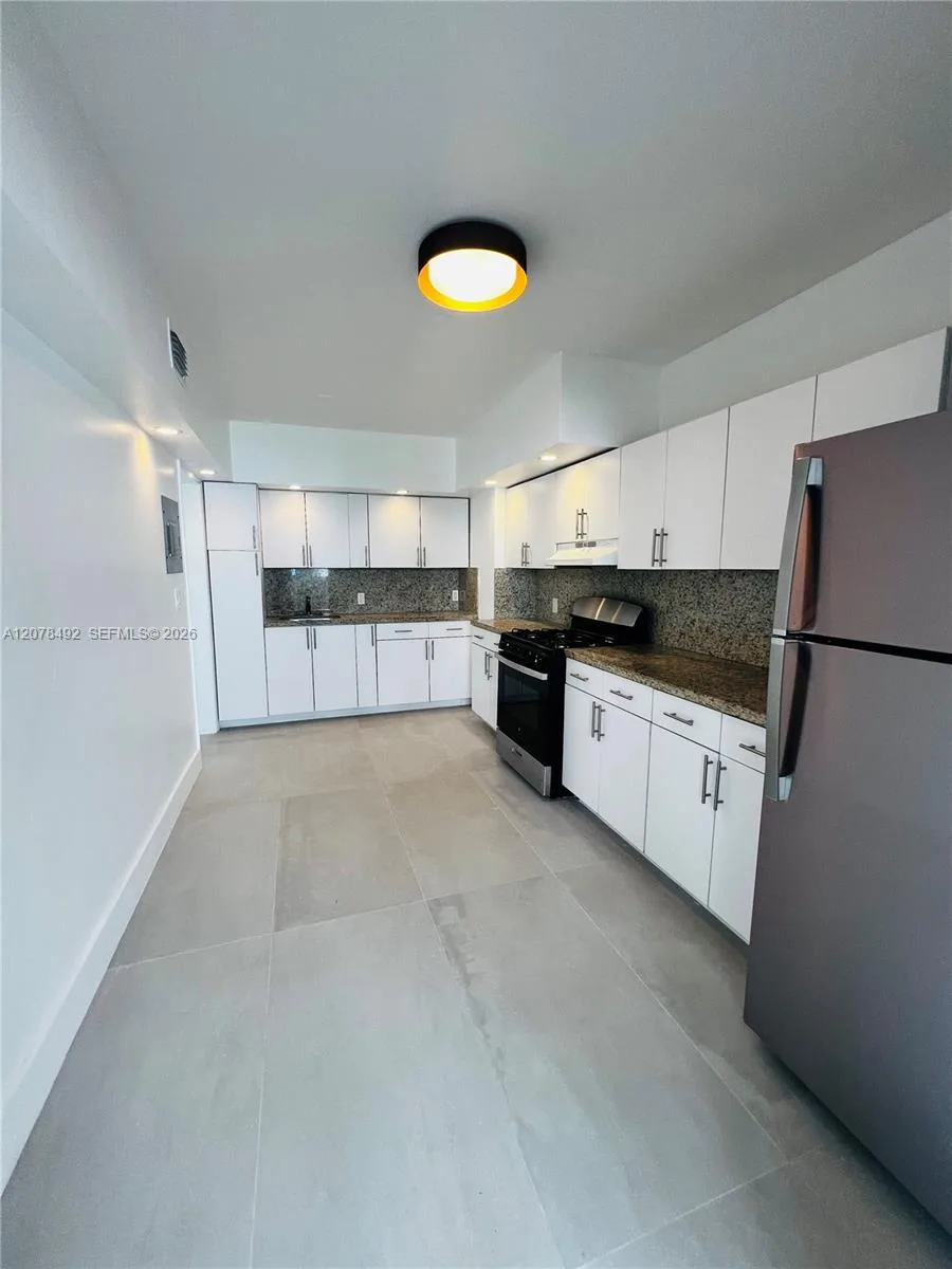 2045 Calais Dr # 6, Miami Beach, FL 33141 photo 10