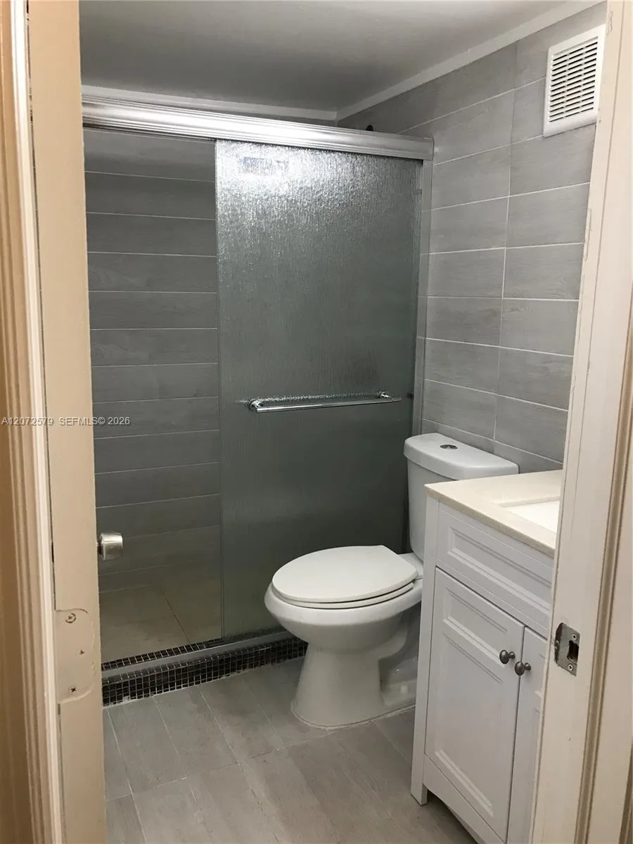 1800 NW 19th St # 2, Miami, FL 33125 photo 3