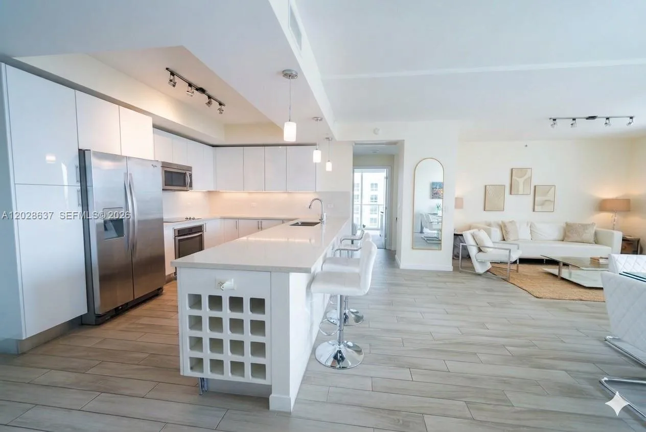 999 SW 1st Ave # 2112, Miami, FL 33130 photo 4