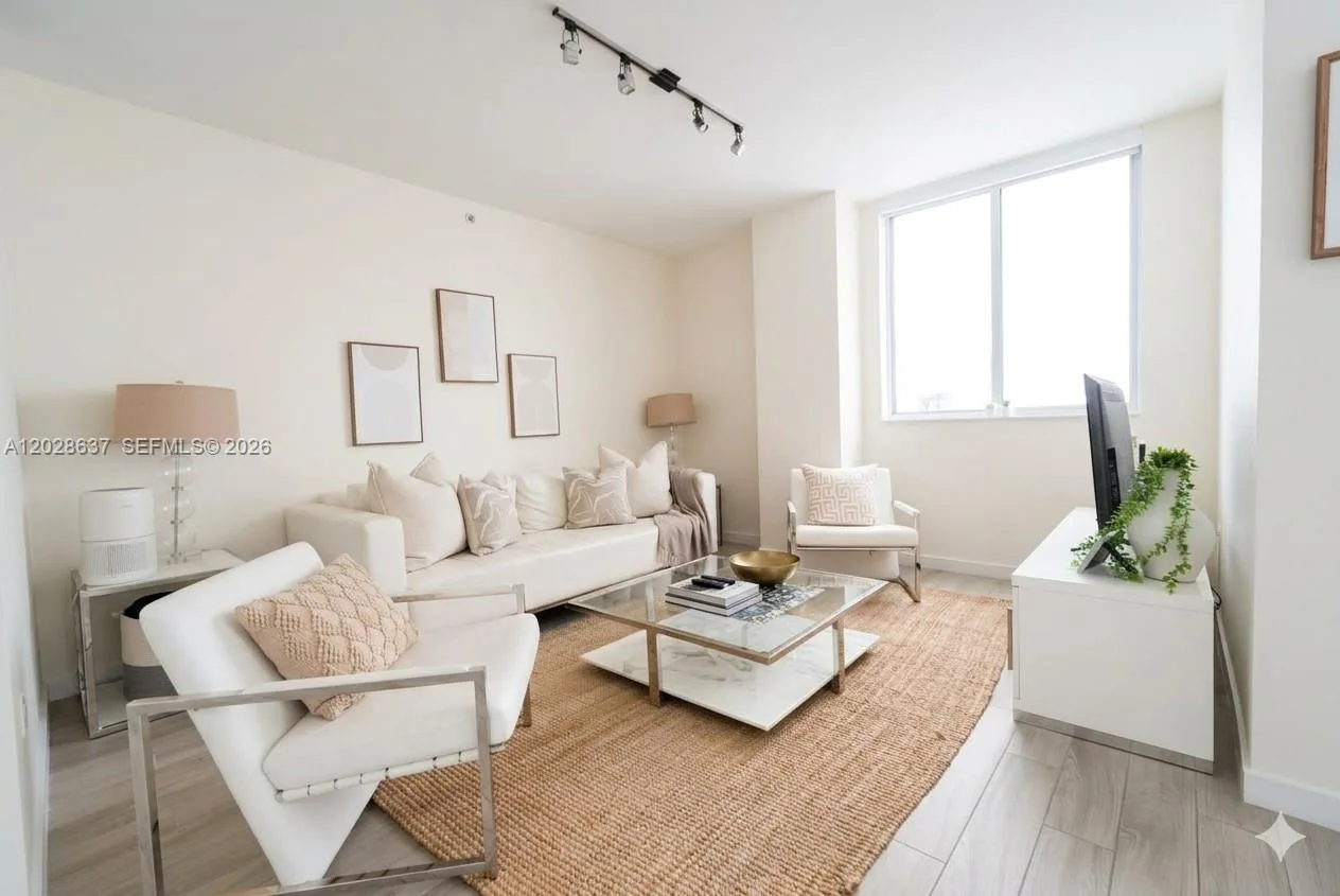 999 SW 1st Ave # 2112, Miami, FL 33130 photo 7