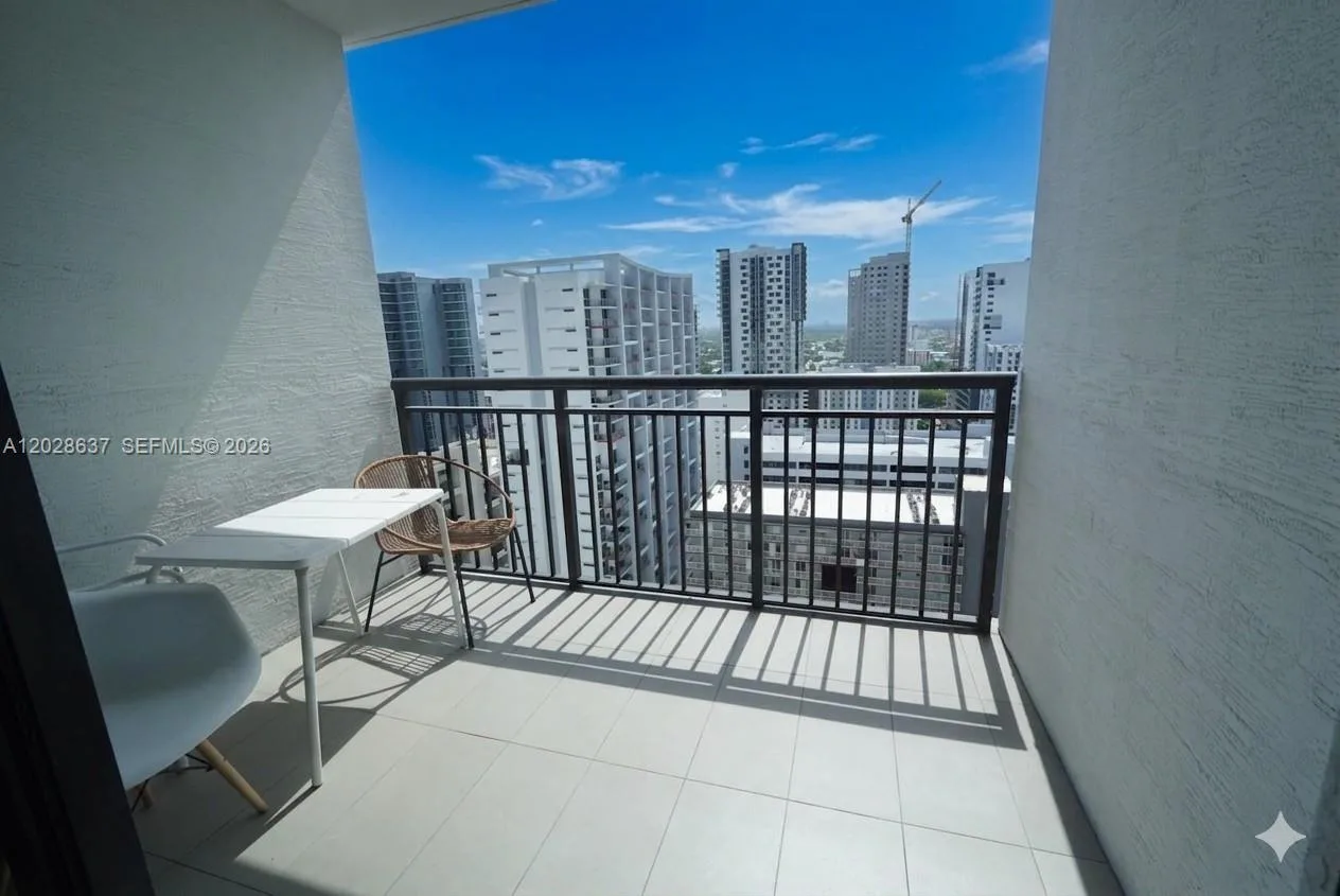 999 SW 1st Ave # 2112, Miami, FL 33130 photo 9