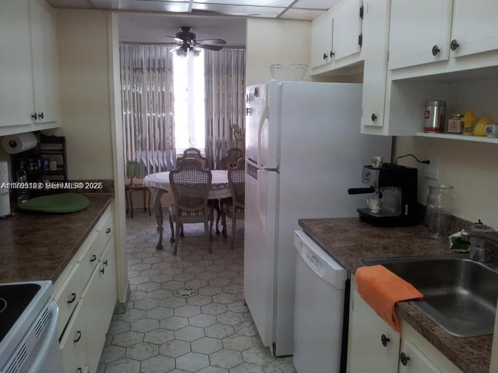 250 174th St # 706, Sunny Isles Beach, FL 33160 photo 11