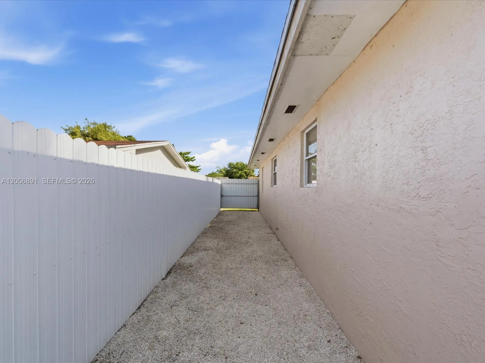 827 SW 3rd St, Florida City, FL 33034 photo 9