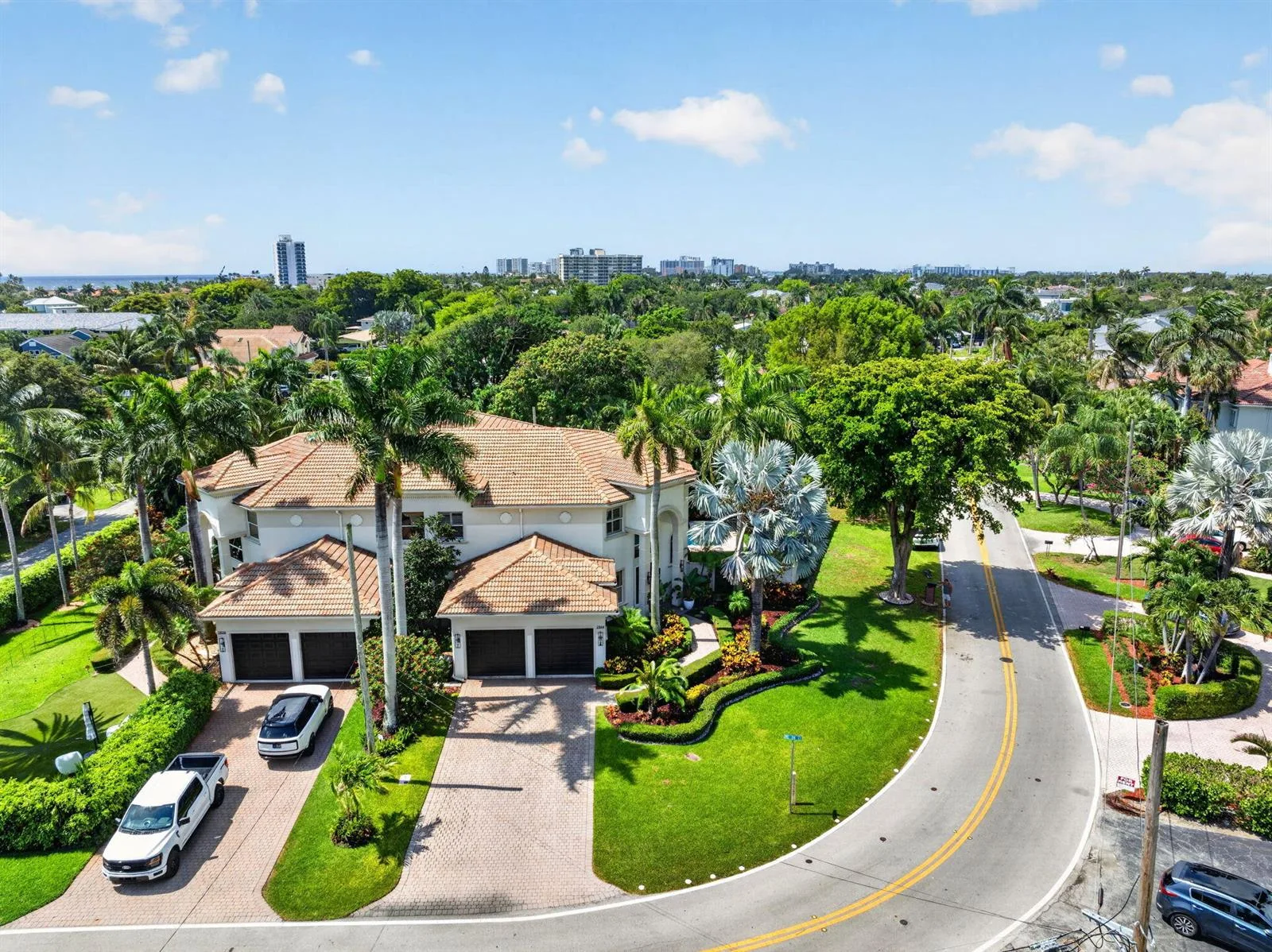 2844 NE 26th Avenue, Lighthouse Point, FL 33064