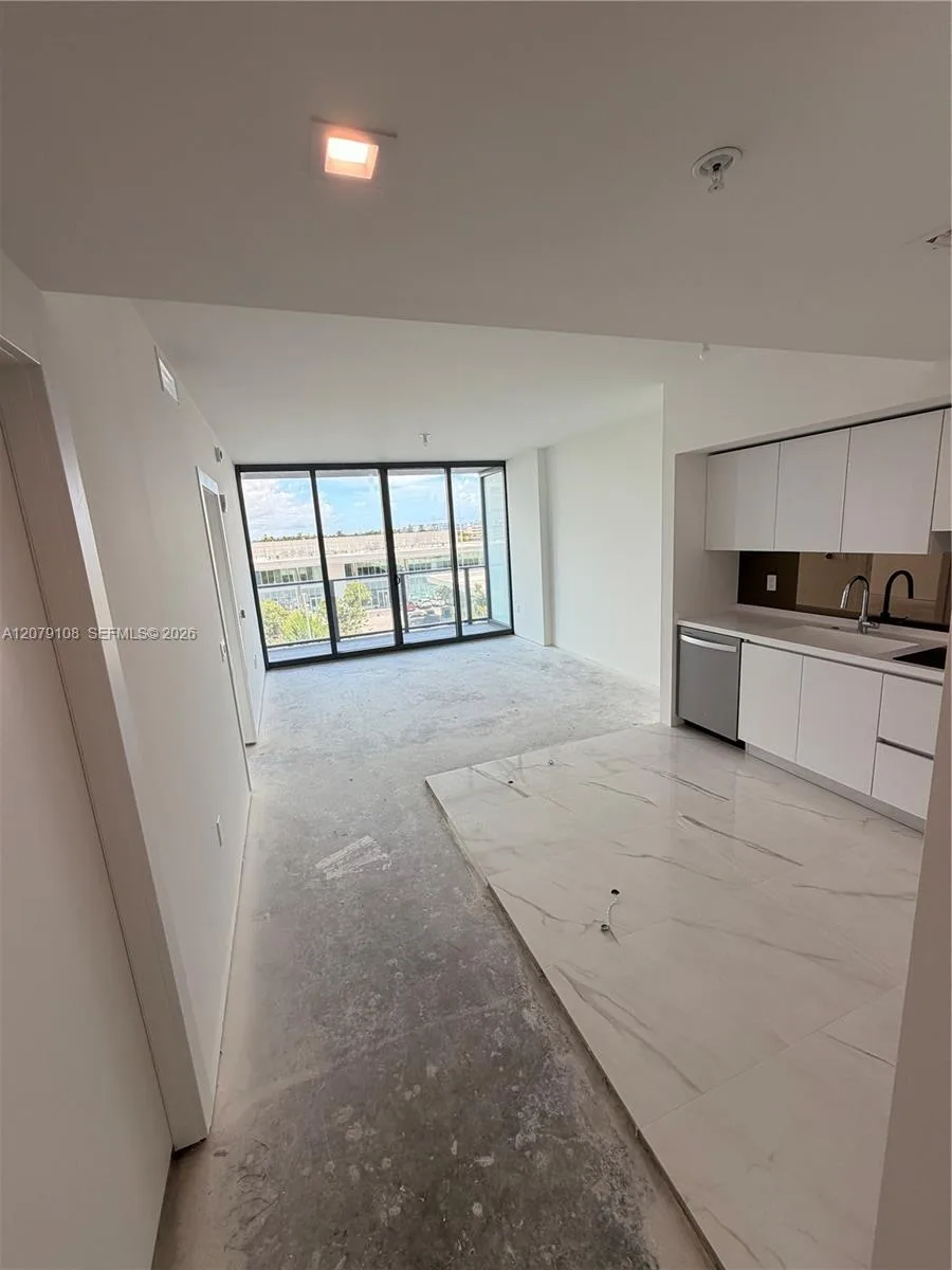 1170 E Hallandale Beach # 403, Hallandale Beach, FL 33009