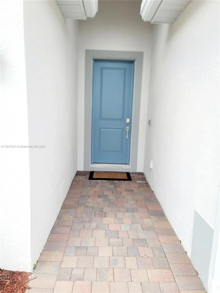 3172 WESTON MANOR DR # 3172, Fort Myers, FL 33920 photo 4