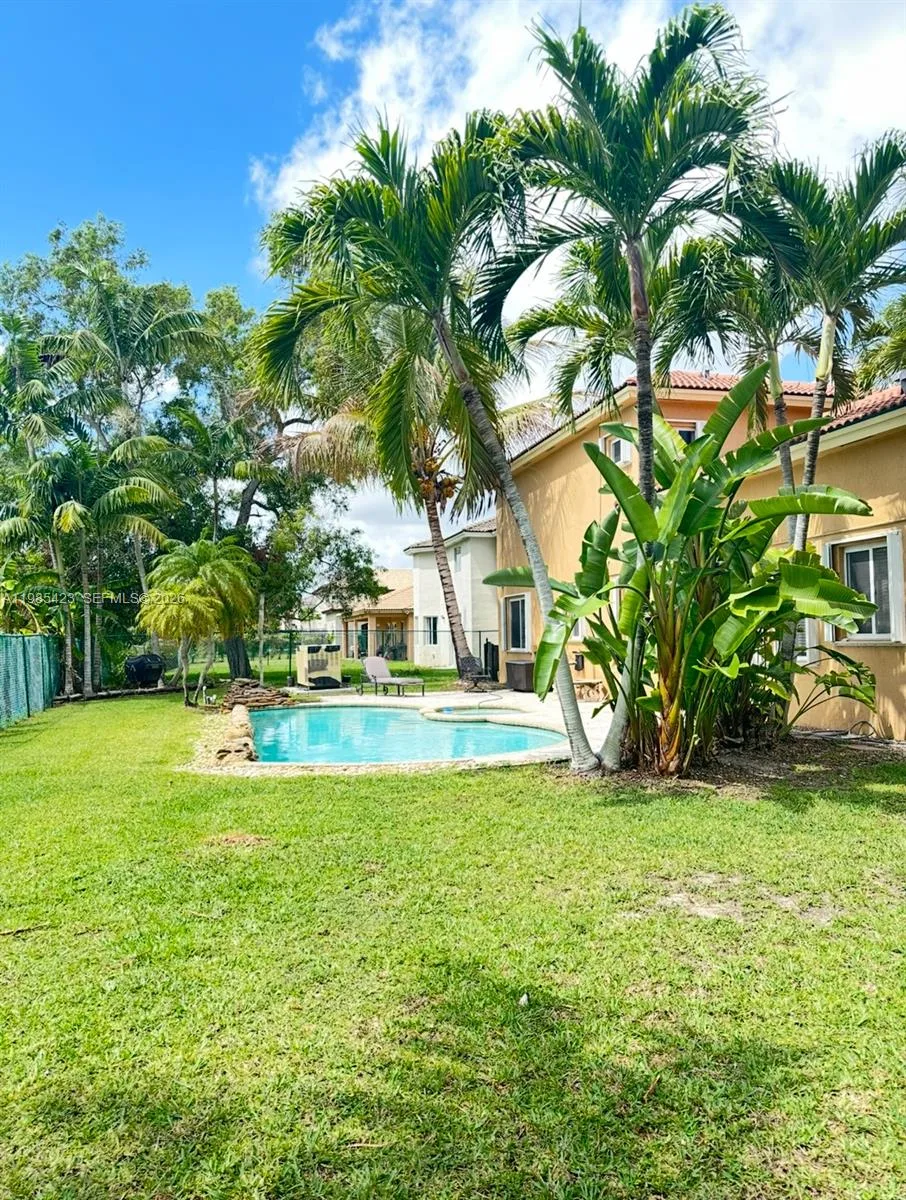 1958 SE 23rd Ct, Homestead, FL 33035 photo 5