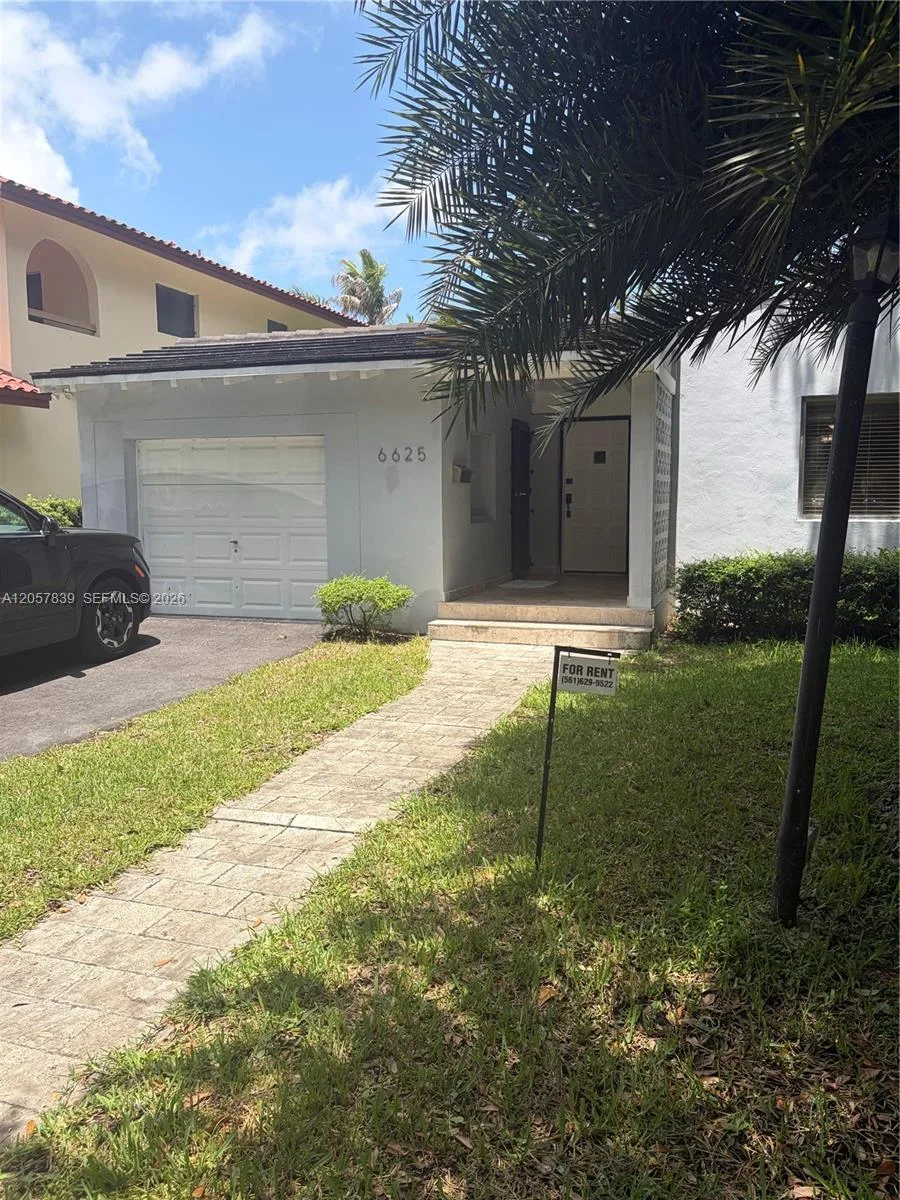 6625 Nervia St, Coral Gables, FL 33146 photo 2