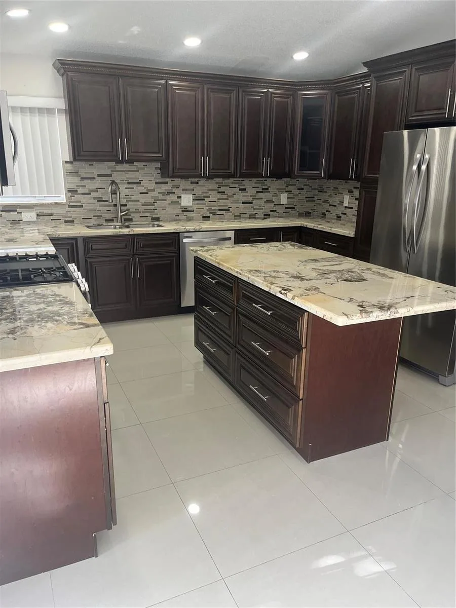13412 NW 5th Place, Plantation, FL 33325 photo 4