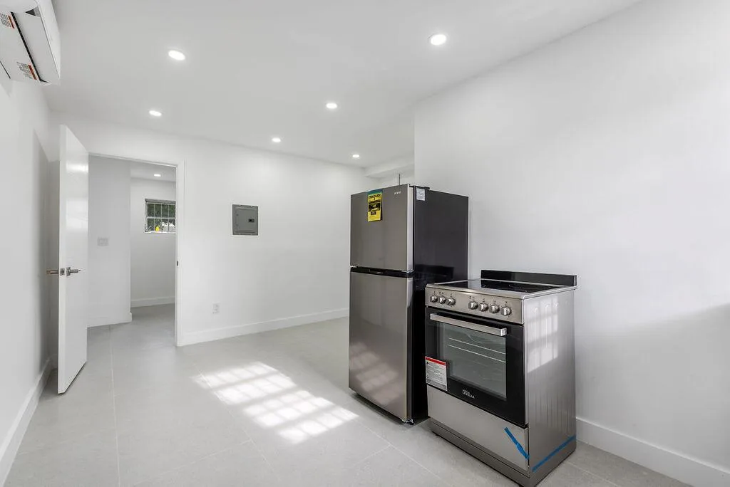 321 NW 21st Avenue # H, Miami, FL 33125 photo 4