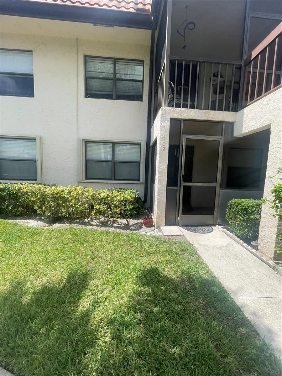 7250 Golf Colony Ct # 102, Lake Worth, FL 33467