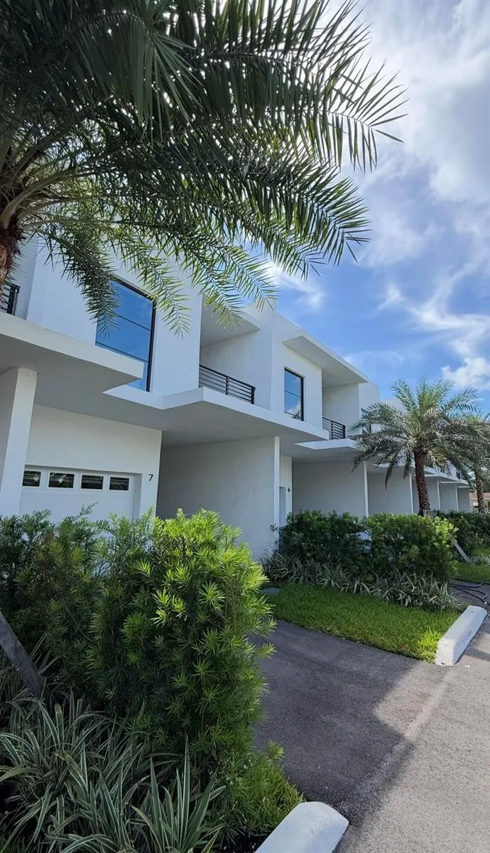 2511 Pierce Street # 3, Hollywood, FL 33020