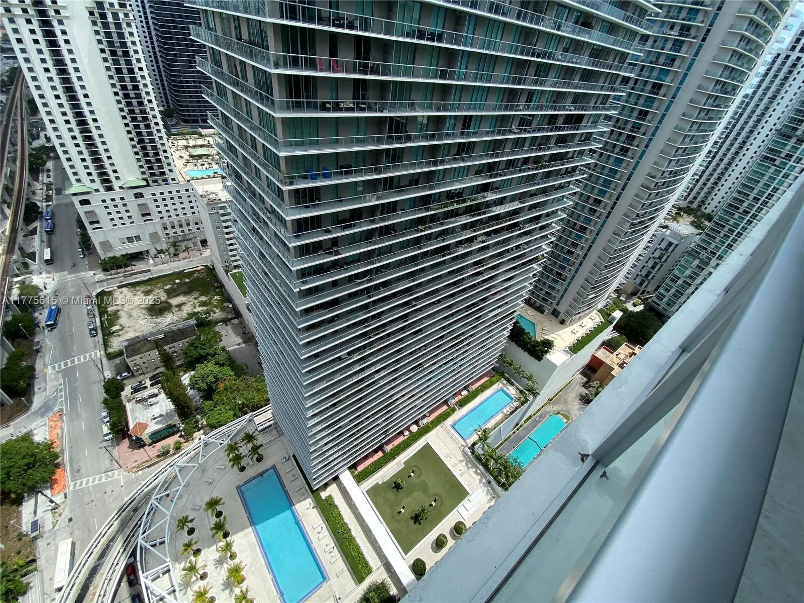 79 SW 12 ST # 3810-S, Miami, FL 33130