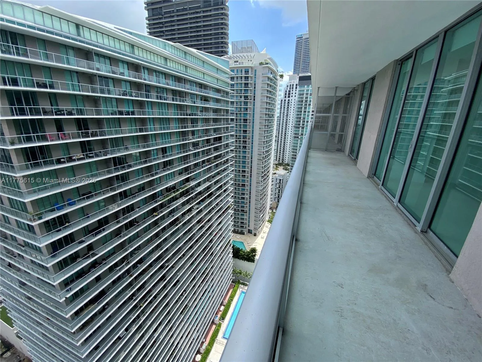 79 SW 12 ST # 3810-S, Miami, FL 33130 photo 12