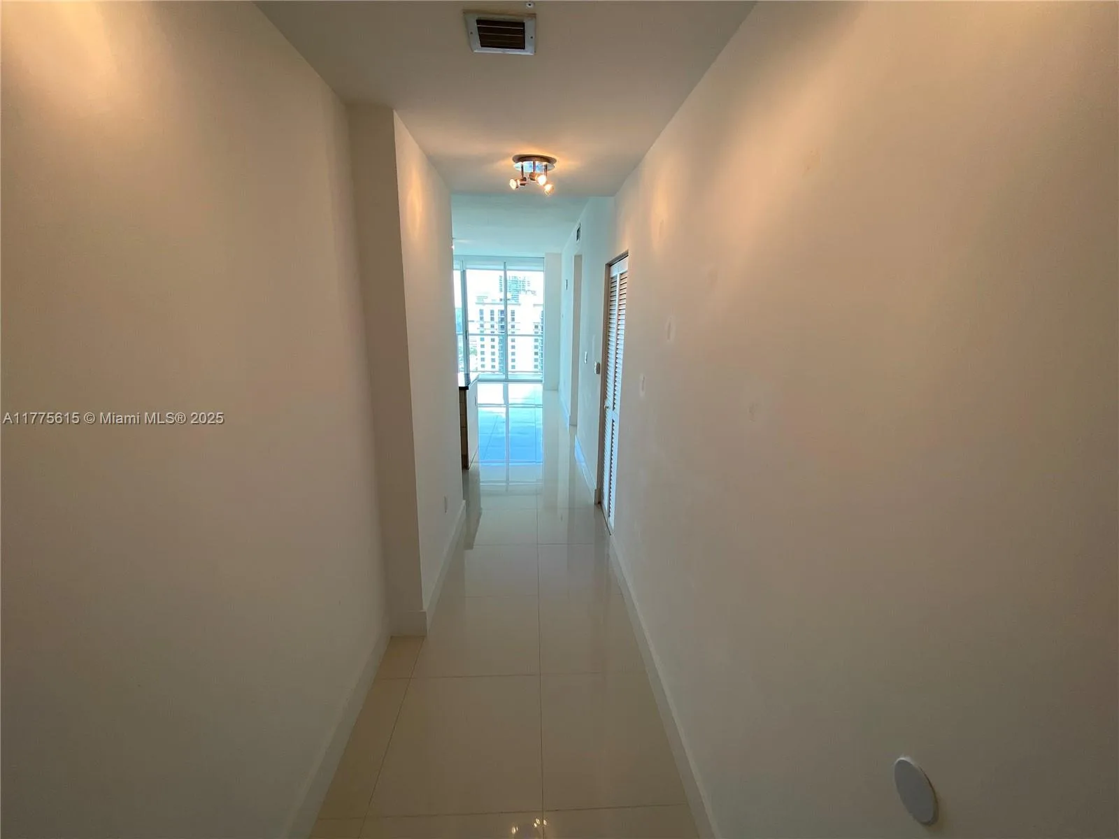 79 SW 12 ST # 3810-S, Miami, FL 33130 photo 7