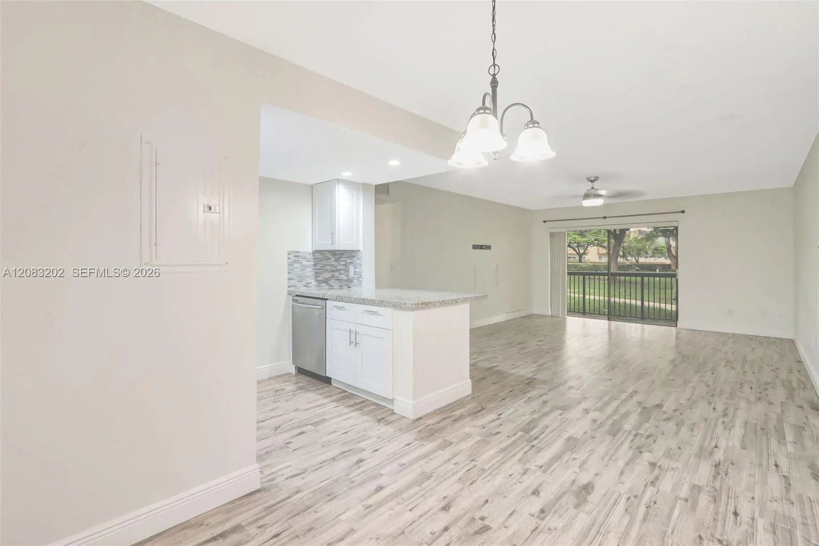 7925 SW 86th St # #903, Miami, FL 33143