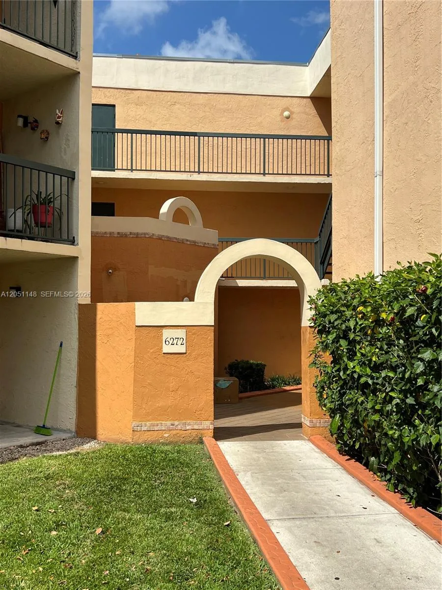 6272 NW 186th St # 104, Hialeah, FL 33015 photo 3