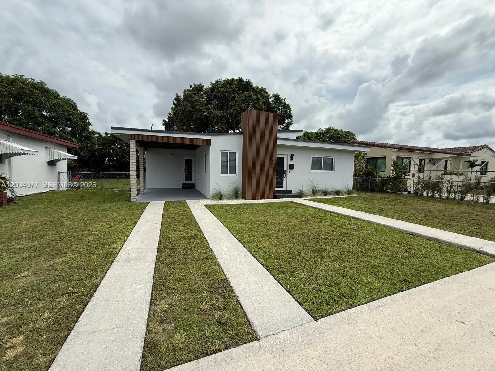 521 E 33rd St, Hialeah, FL 33013