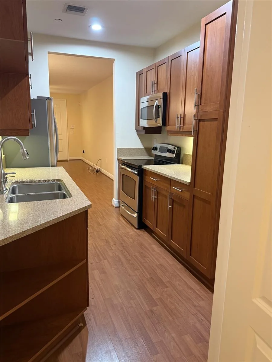 1333 SW 4th Ct # 1333, Fort Lauderdale, FL 33312 photo 4