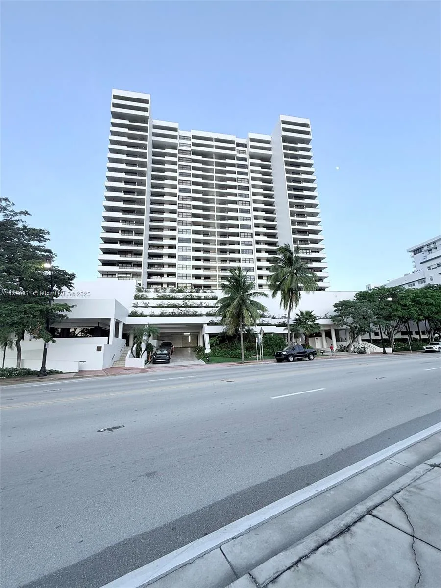2555 Collins Ave # 1910, Miami Beach, FL 33140