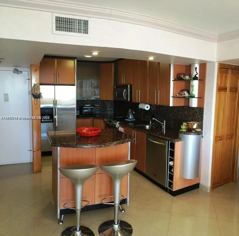 20379 W Country Club Dr # 2233, Aventura, FL 33180 photo 7