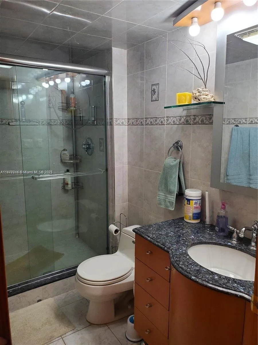 20379 W Country Club Dr # 2233, Aventura, FL 33180 photo 9