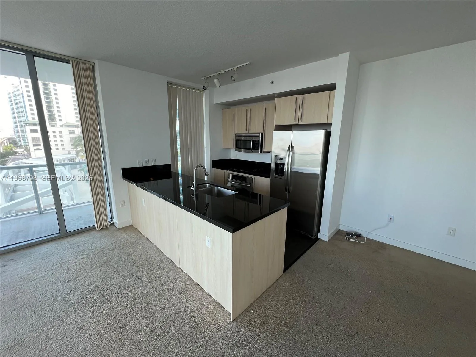 79 SW 12th St # 1112-S, Miami, FL 33130 photo 2