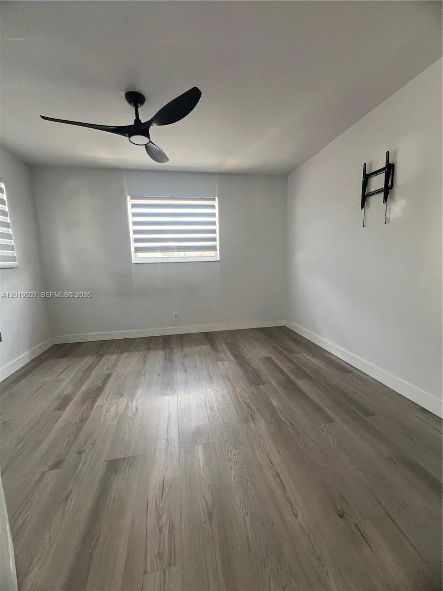 1711 Thomas St, Hollywood, FL 33020 photo 3