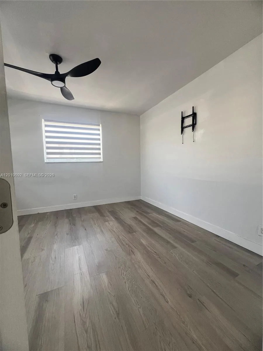 1711 Thomas St, Hollywood, FL 33020 photo 4