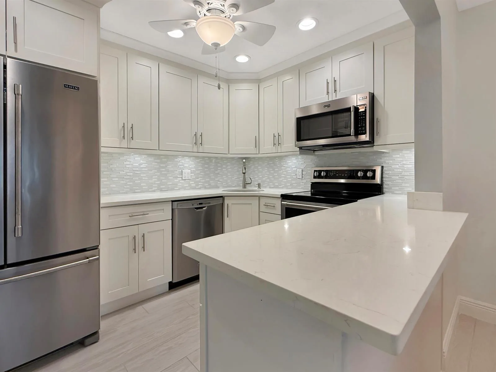 235 PINE HOV Circle # A-2, FL 33463 photo 6