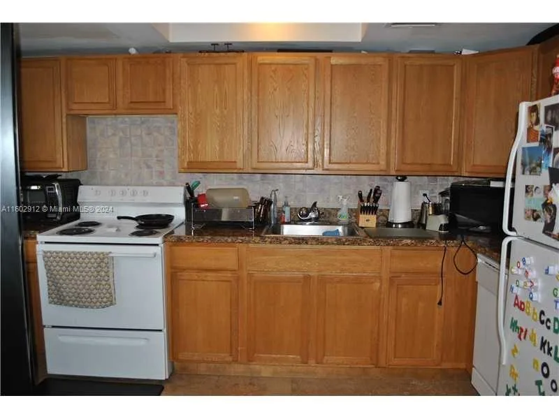 11855 NE 19th Dr # 1, North Miami, FL 33181 photo 7