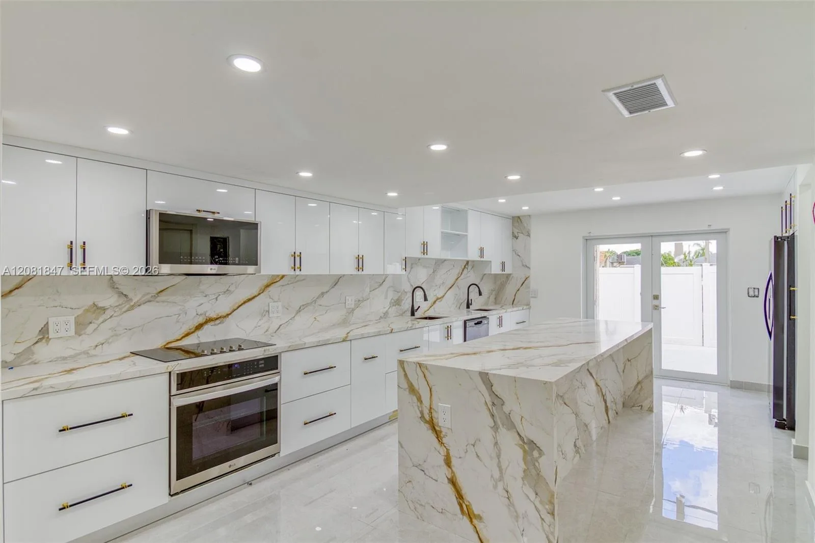 5235 SW 40th Ave # 38, Dania Beach, FL 33314