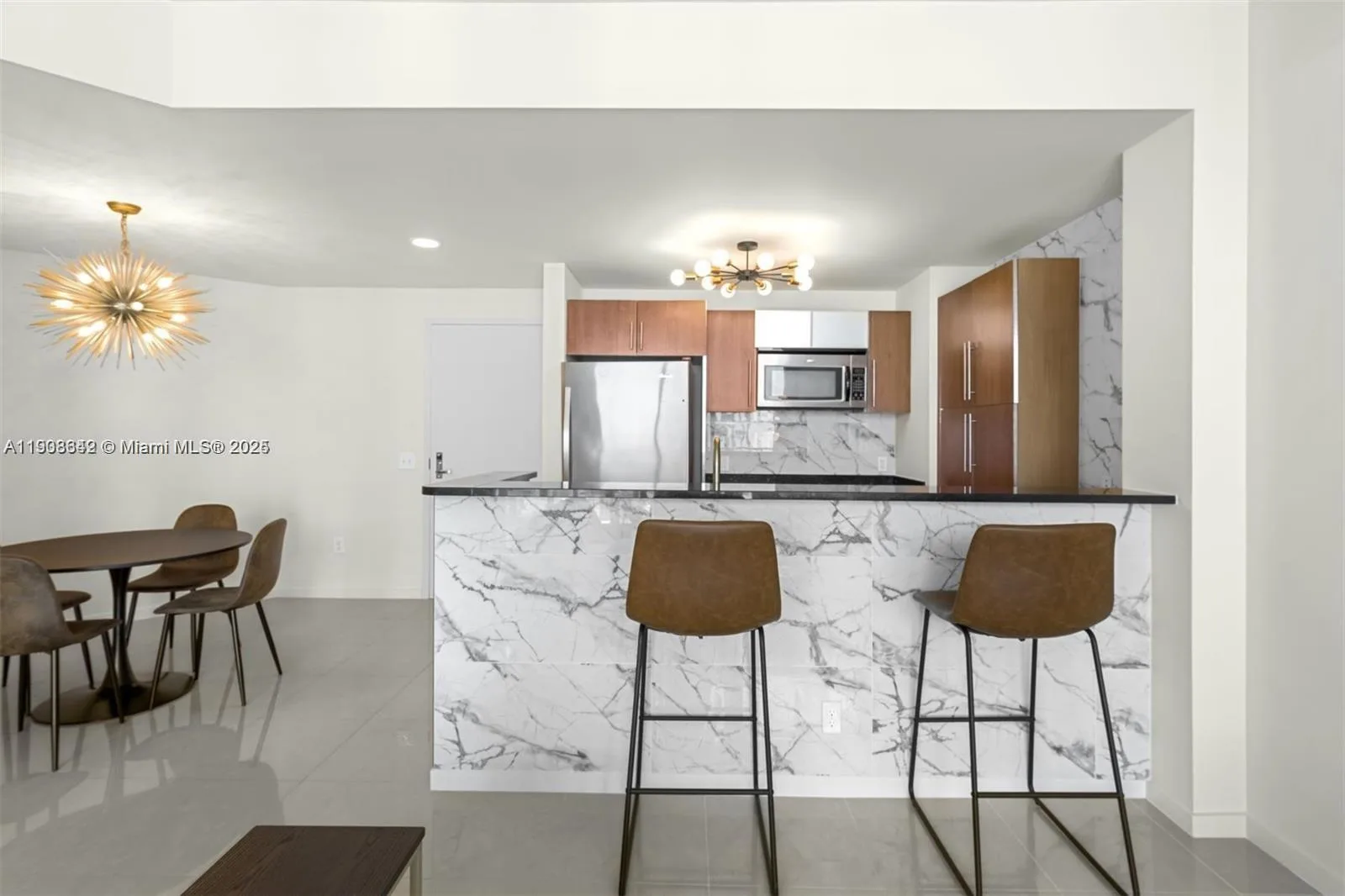 300 S Biscayne Blvd # T-3407, Miami, FL 33131 photo 2