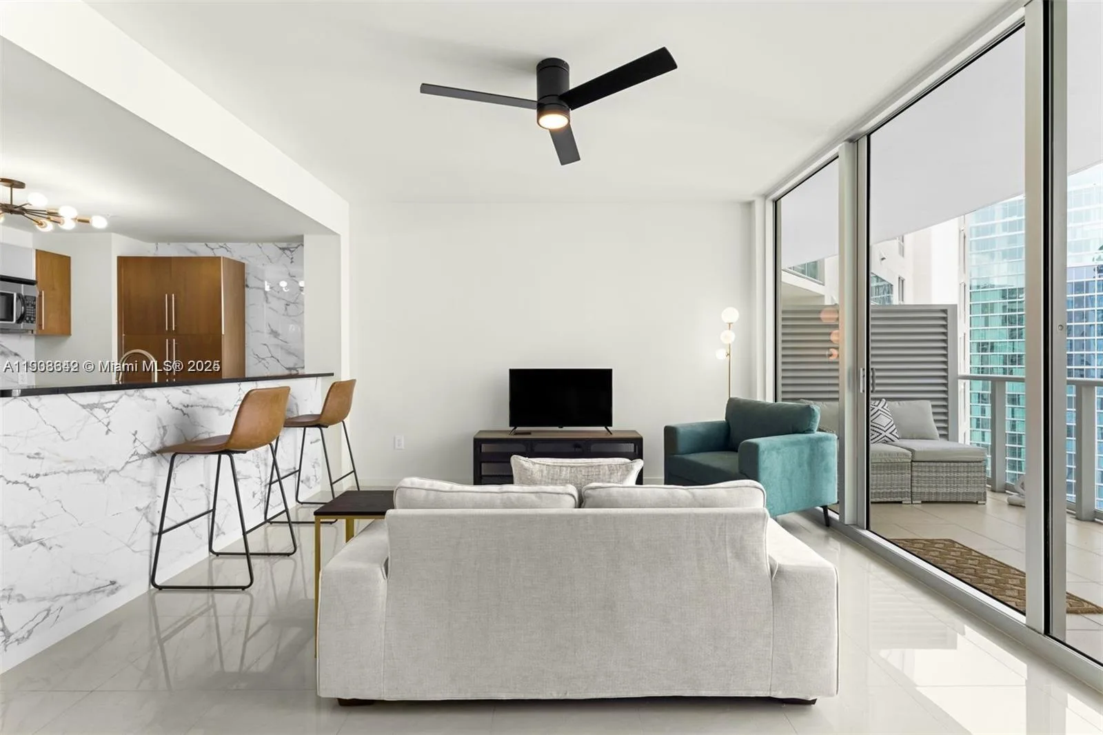 300 S Biscayne Blvd # T-3407, Miami, FL 33131 photo 3