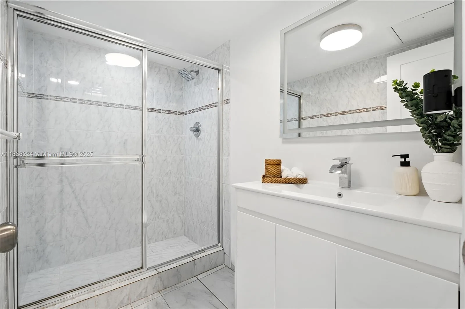 5555 Collins Ave # 6W, Miami Beach, FL 33140 photo 7