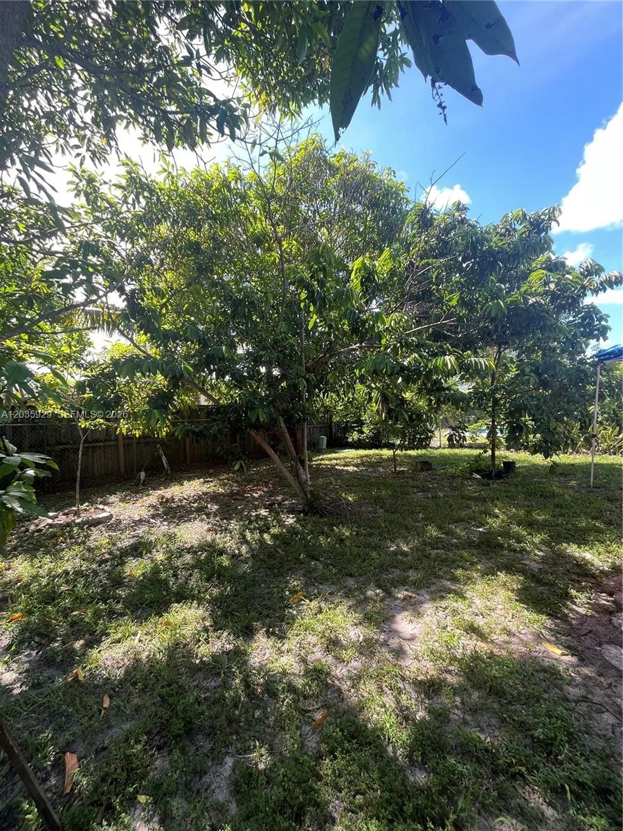 314 SW 79th Way, North Lauderdale, FL 33068 photo 12