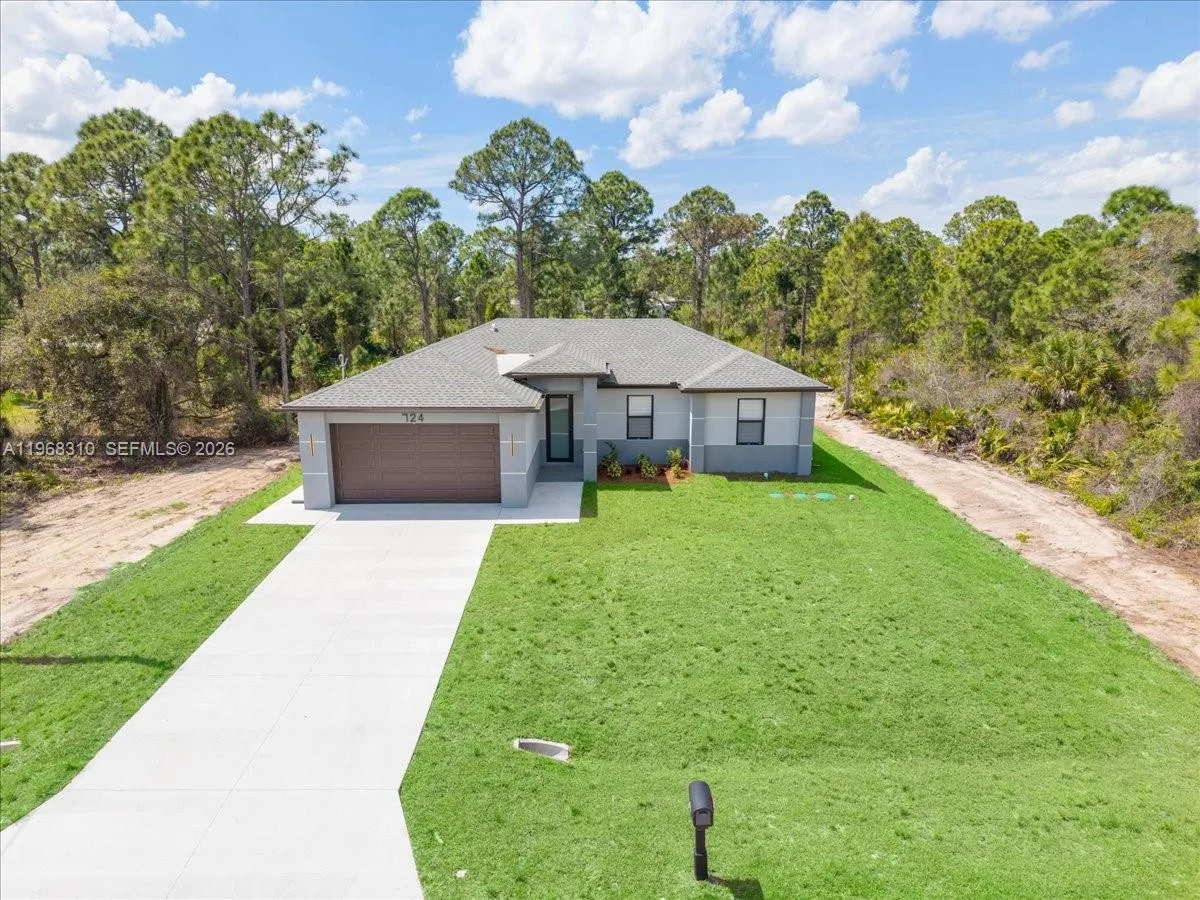 724 Drury Ave, Lehigh Acres, FL 33974 photo 3