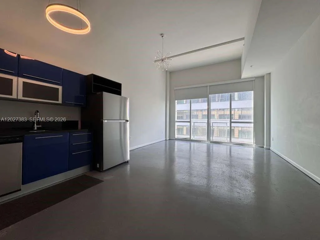 253 NE 2nd St # 324, Miami, FL 33132